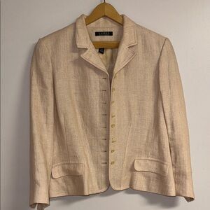 VINTAGE LAUREN Women's Blazer. Color is a peach pink. Beautiful cut with darts.